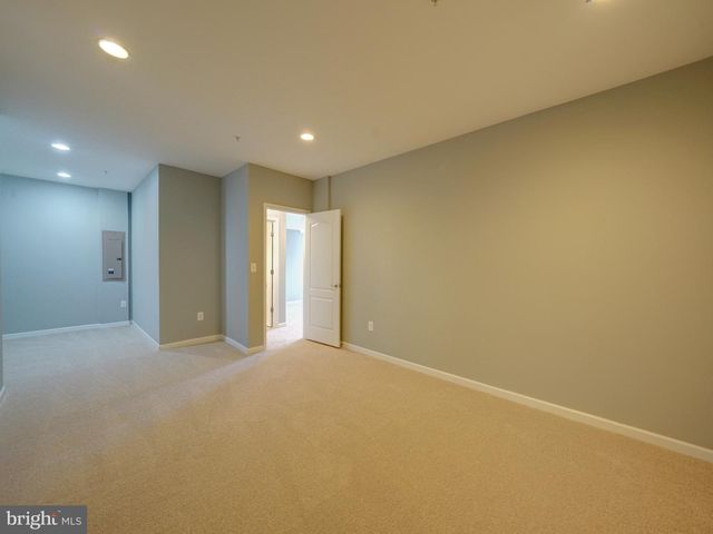 2112 GABLE DR, Jessup, MD 20794