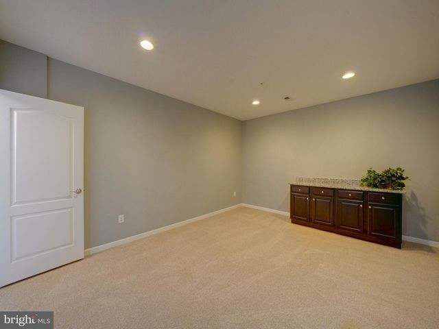 2112 GABLE DR, Jessup, MD 20794