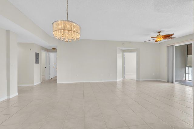 7775 Southampton Terrace 307, Tamarac, FL 33321