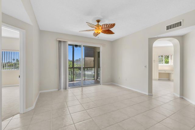 7775 Southampton Terrace 307, Tamarac, FL 33321