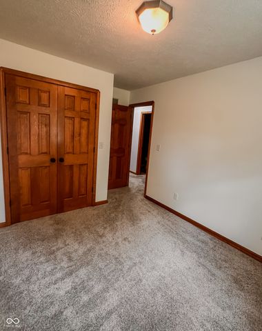 7527 W 1000 S, Fortville, IN 46040