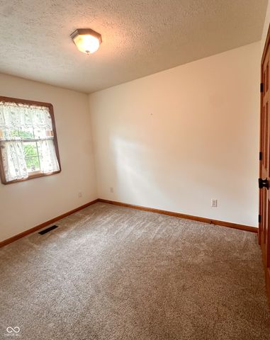 7527 W 1000 S, Fortville, IN 46040