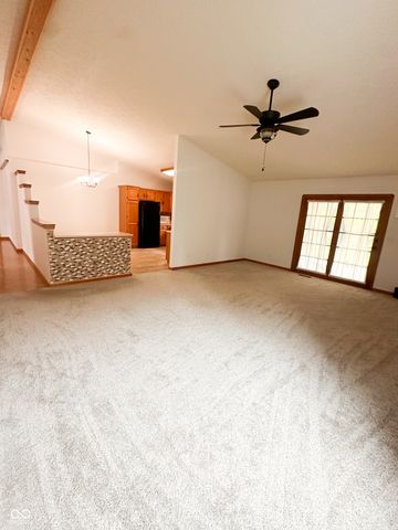 7527 W 1000 S, Fortville, IN 46040