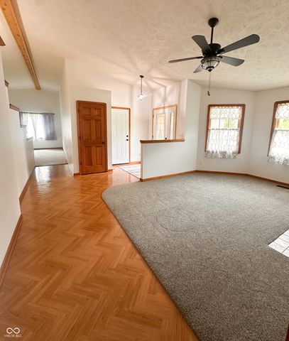 7527 W 1000 S, Fortville, IN 46040