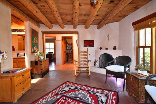 1201 Madrid Road, Santa Fe, NM 87505