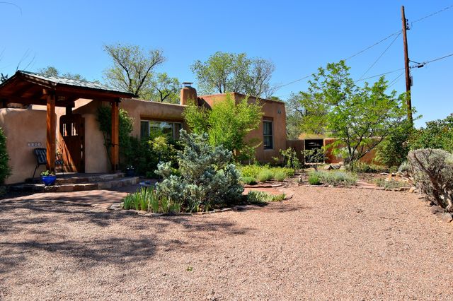 1201 Madrid Road, Santa Fe, NM 87505
