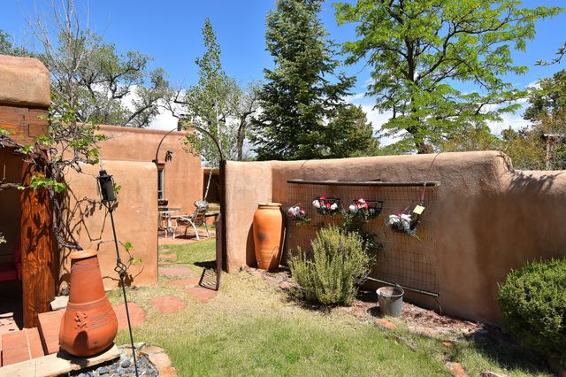 1201 Madrid Road, Santa Fe, NM 87505