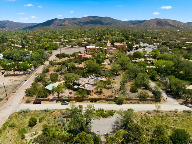1201 Madrid Road, Santa Fe, NM 87505