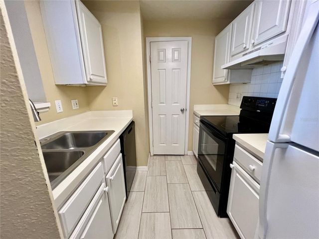 501 KNIGHTS RUN AVENUE 1330, Tampa, FL 33602