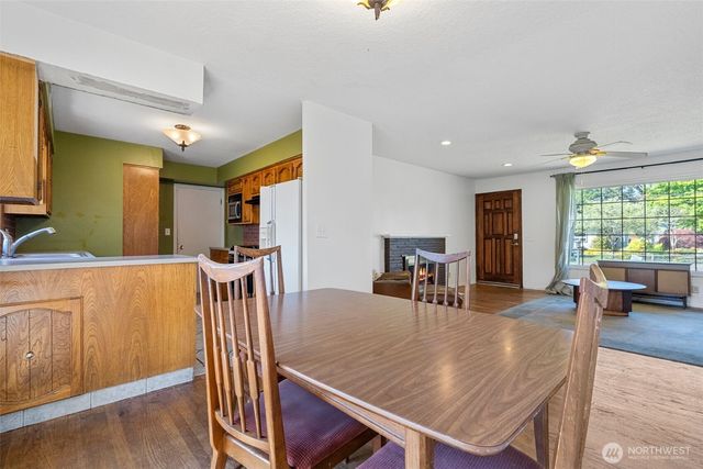 303 NW Hazel Dell Way, Vancouver, WA 98665