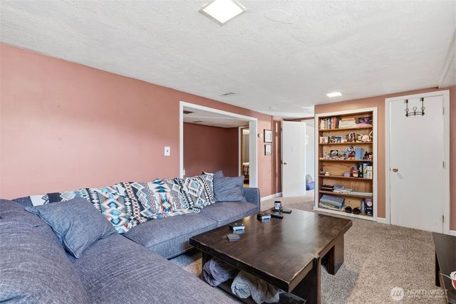 303 NW Hazel Dell Way, Vancouver, WA 98665
