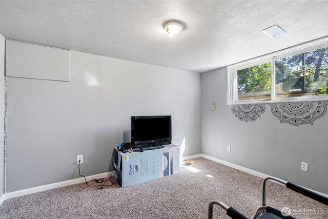 303 NW Hazel Dell Way, Vancouver, WA 98665