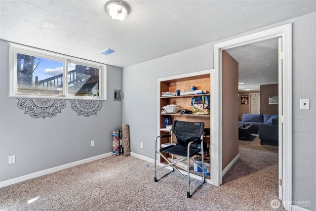 303 NW Hazel Dell Way, Vancouver, WA 98665