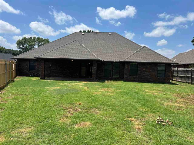 2003 NE 31st, Lawton, OK 73501
