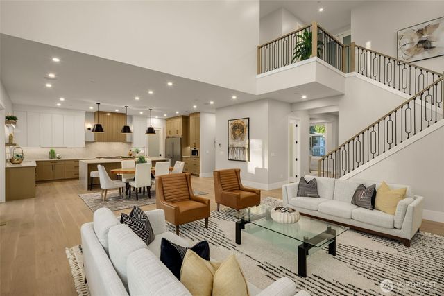 15423 SE 7th Place, Bellevue, WA 98007