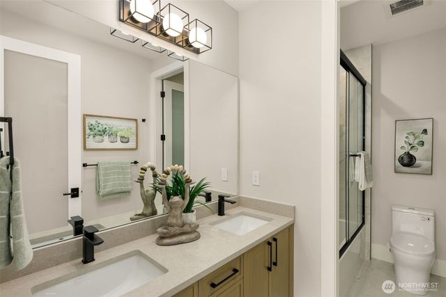 15423 SE 7th Place, Bellevue, WA 98007