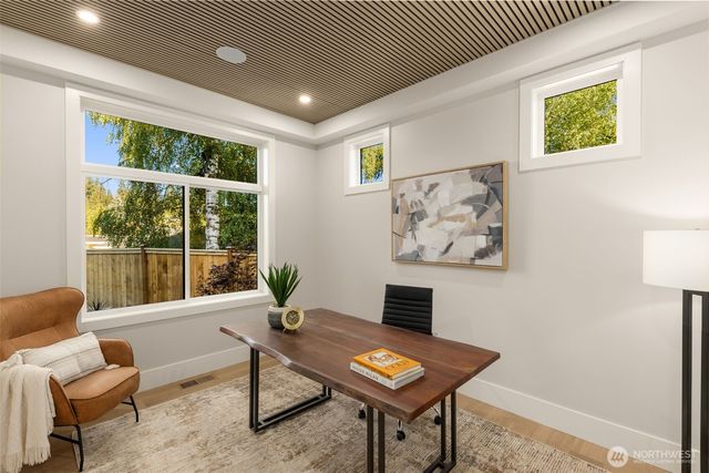 15423 SE 7th Place, Bellevue, WA 98007
