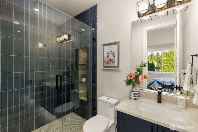 15423 SE 7th Place, Bellevue, WA 98007