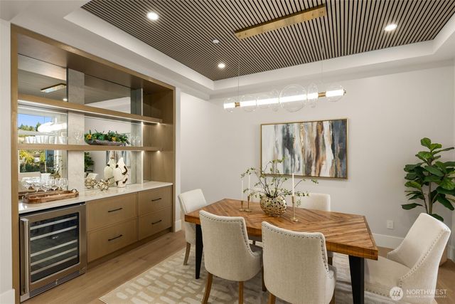 15423 SE 7th Place, Bellevue, WA 98007