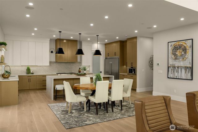 15423 SE 7th Place, Bellevue, WA 98007