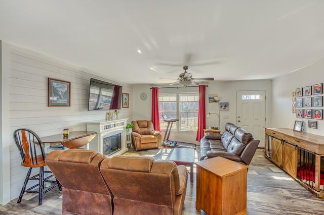 307 Jefferson Road, Whitefield, NH 03598