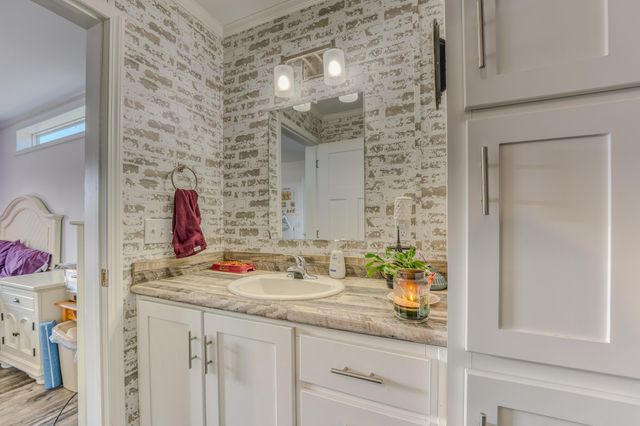 307 Jefferson Road, Whitefield, NH 03598