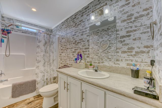 307 Jefferson Road, Whitefield, NH 03598