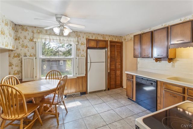 121 Cheerwood Drive, Van Buren, NY 13027