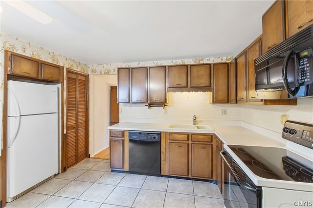 121 Cheerwood Drive, Van Buren, NY 13027
