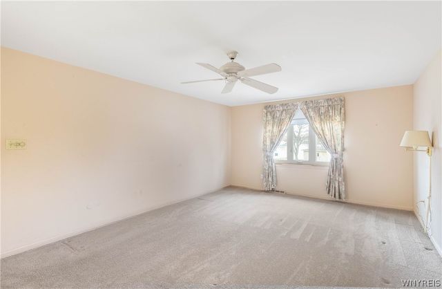 27 Summerview Road, Amherst, NY 14221