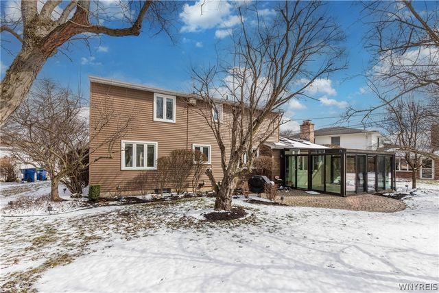 27 Summerview Road, Amherst, NY 14221