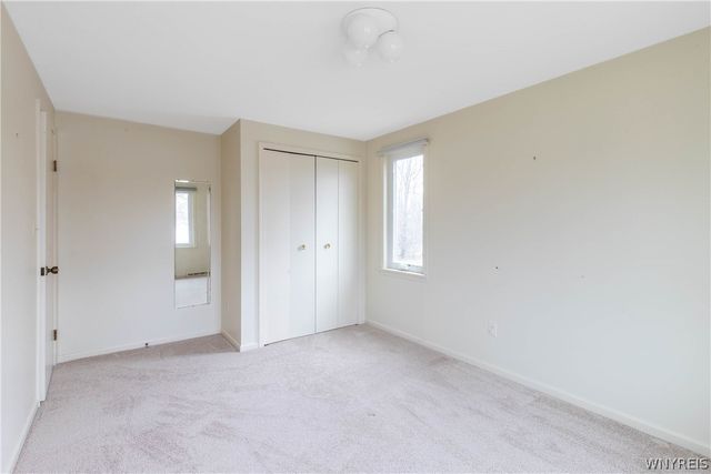 27 Summerview Road, Amherst, NY 14221