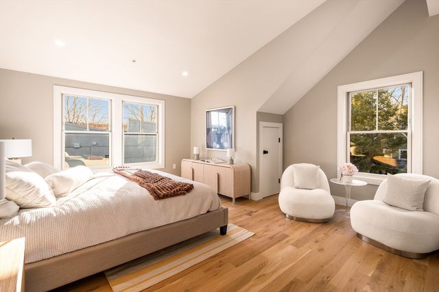 71 Greenough Street 2, Brookline, MA 02445