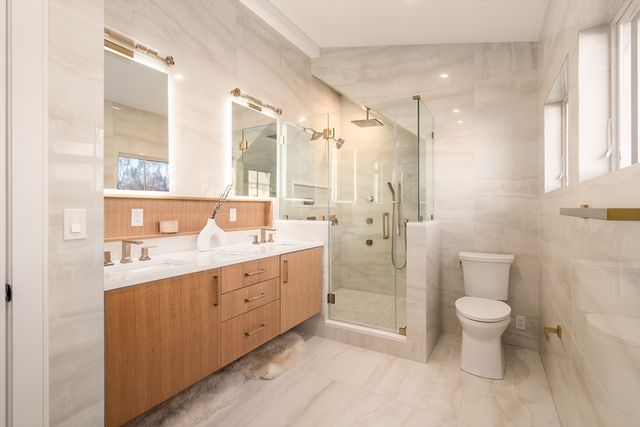71 Greenough Street 2, Brookline, MA 02445