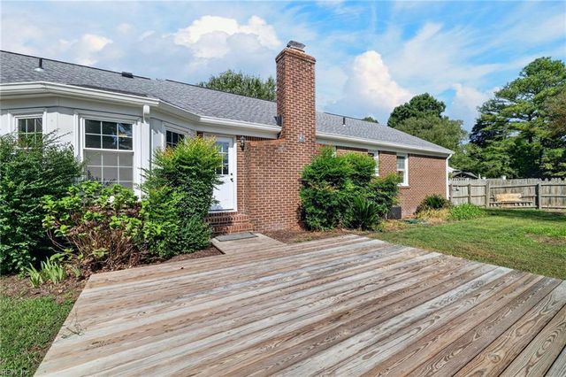 403 Caravelle CT N, Chesapeake, VA 23322