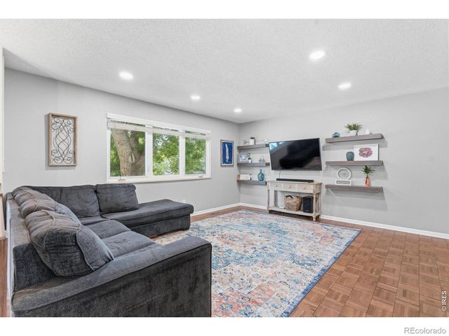 2930 Alamosa Court, Loveland, CO 80538