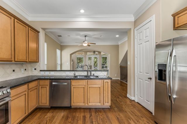 9101 Harbor Hills Drive, Houston, TX 77054