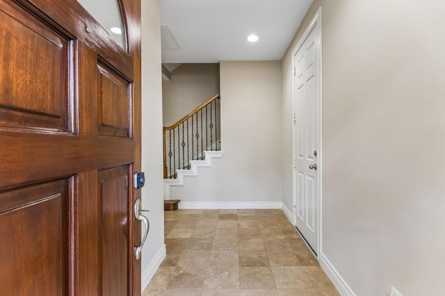 9101 Harbor Hills Drive, Houston, TX 77054