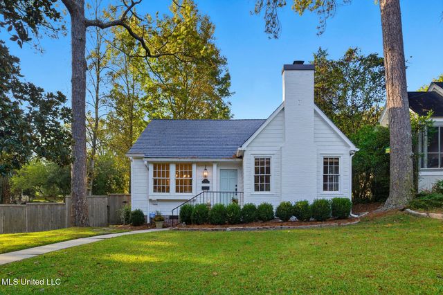 1711 Poplar Boulevard, Jackson, MS 39202