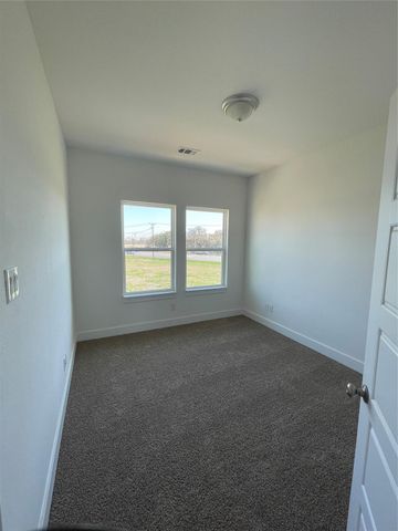 232 Sapphire RD, New Braunfels, TX 78130
