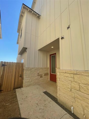 232 Sapphire RD, New Braunfels, TX 78130