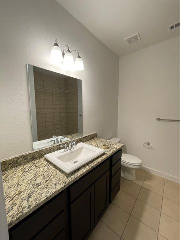 232 Sapphire RD, New Braunfels, TX 78130