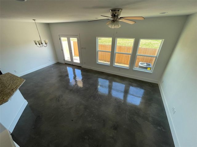 232 Sapphire RD, New Braunfels, TX 78130