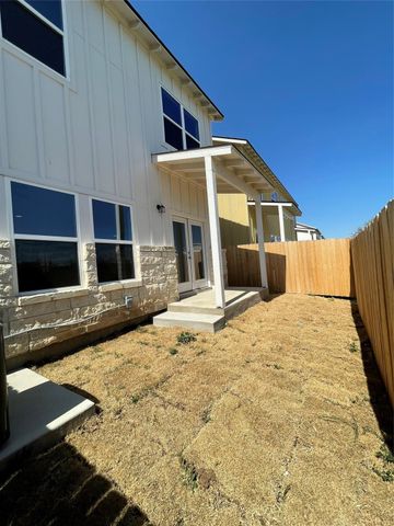 232 Sapphire RD, New Braunfels, TX 78130