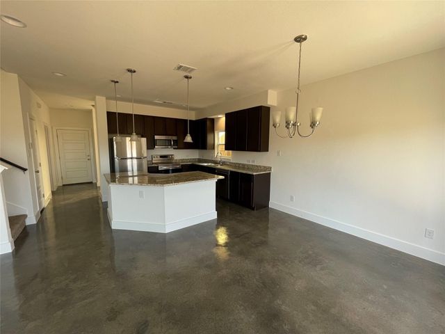 232 Sapphire RD, New Braunfels, TX 78130