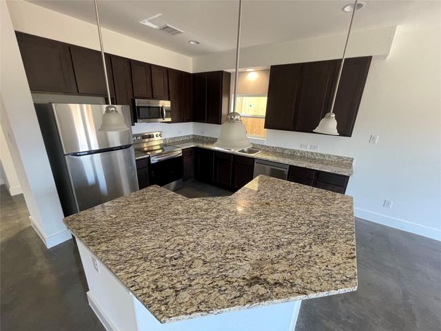 232 Sapphire RD, New Braunfels, TX 78130