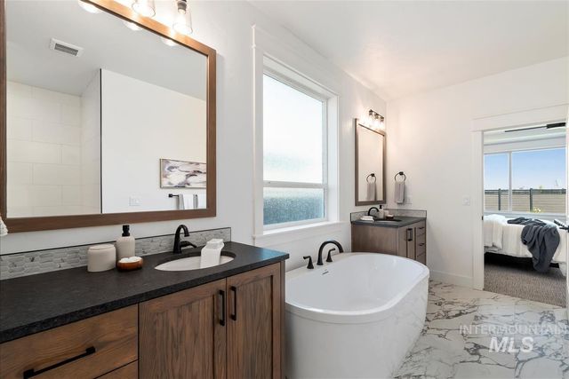 7347 Powell Pl, Eagle, ID 83629