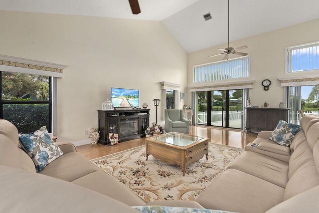 8964 SE Sunfish Place, Hobe Sound, FL 33455