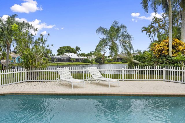 8964 SE Sunfish Place, Hobe Sound, FL 33455