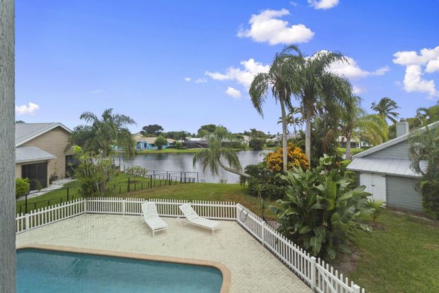 8964 SE Sunfish Place, Hobe Sound, FL 33455